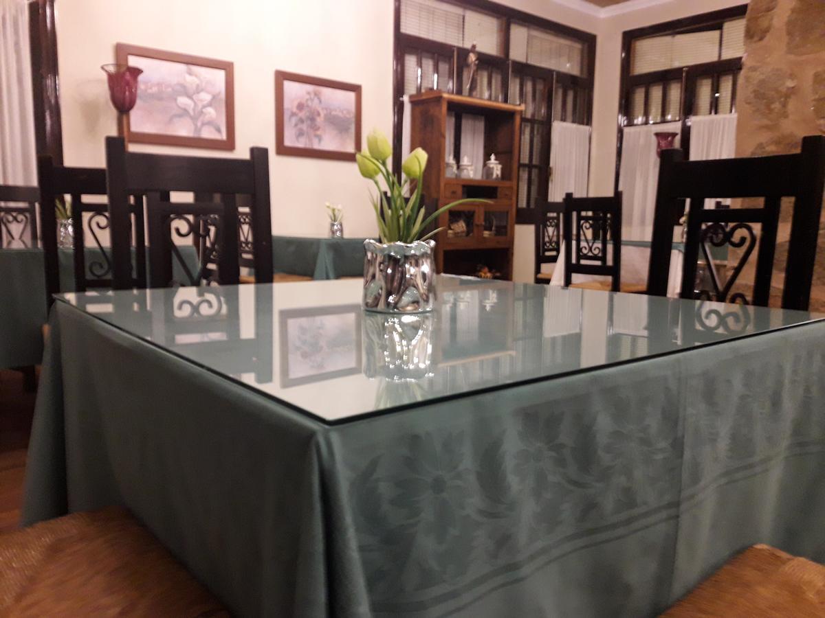Hostal Hispalis Майрена-дель-Алькор Екстер'єр фото