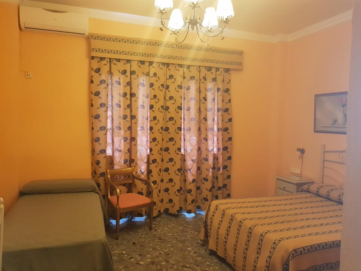 Hostal Hispalis Майрена-дель-Алькор Екстер'єр фото