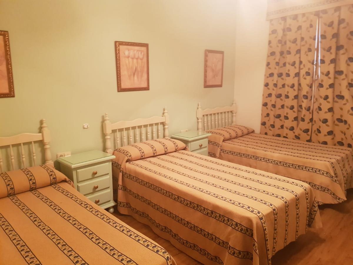 Hostal Hispalis Майрена-дель-Алькор Екстер'єр фото